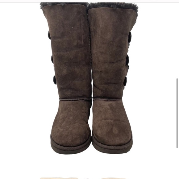 UGG Bailey button triplet boots in excellent used condition size 7 with box - Picture 5 of 17